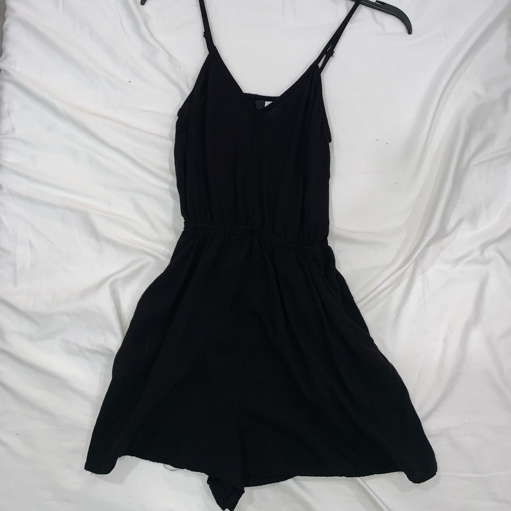 H AND M black romper with pockets (size 0)